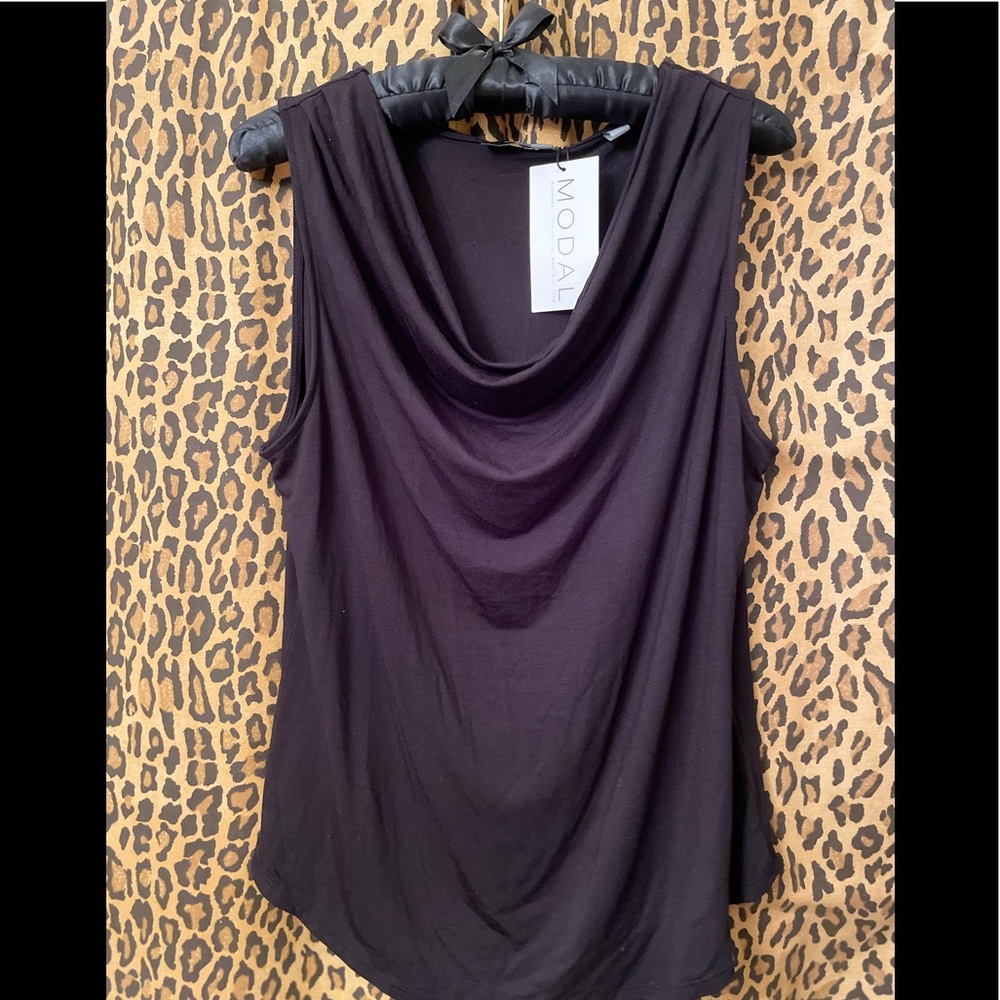 Cascade neckline chemise w/ shirt tail